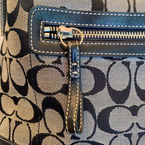 Coach Black and Gray Shoulder Bag with Signature Monogram - Picture 6 of 8